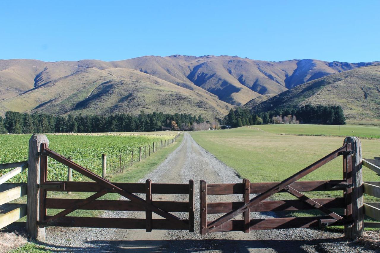 Bauchops Hill Station Farmstay Burkes Pass Exterior foto